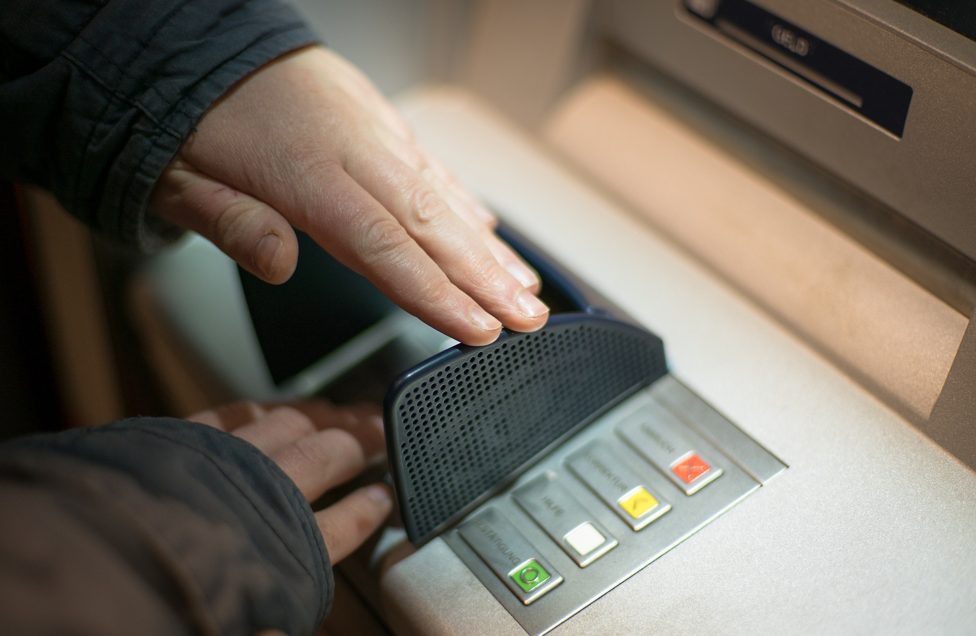 Uang di Rekening Bisa Lenyap Sekejap, Ini 5 Cara Menghindari Modus Kesehatan di Mesin ATM, Wajib Tahu!