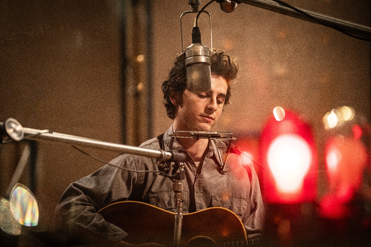 Film Terbaru Timothee Chalamet 'A Complete Unknown' Sudah Tayang di Bioskop, Kisahkan Perjalanan Bob Dylan
