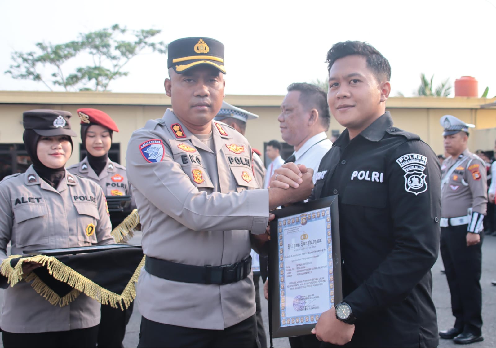 52 Personel Polres OKI Terima Penghargaan, Kapolres Sampaikan Pesan Ini