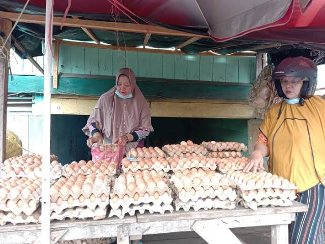 Harga Telur Sekarpet di Empat Lawang Rp54.000