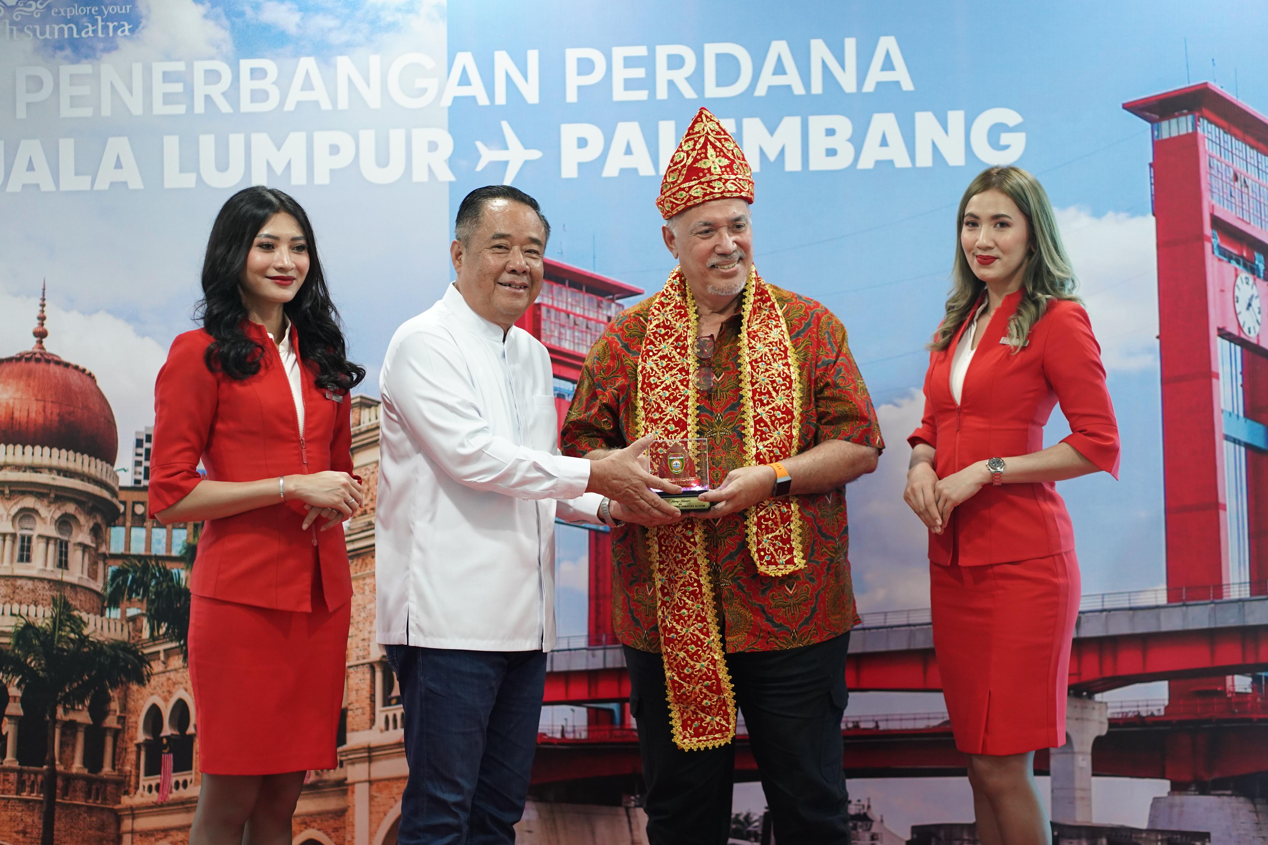 Penerbangan AirAsia Rute Palembang-Kuala Lumpur Dibuka, Cik Ujang: Saatnya Gencarkan Promosi Wisata Daerah