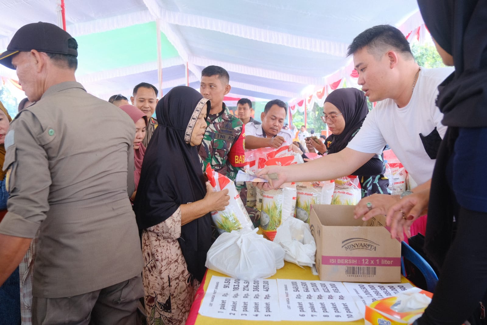 Pemkab Muba Jaga Stabilitas Harga Barang Pokok Dengan Operasi Pasar