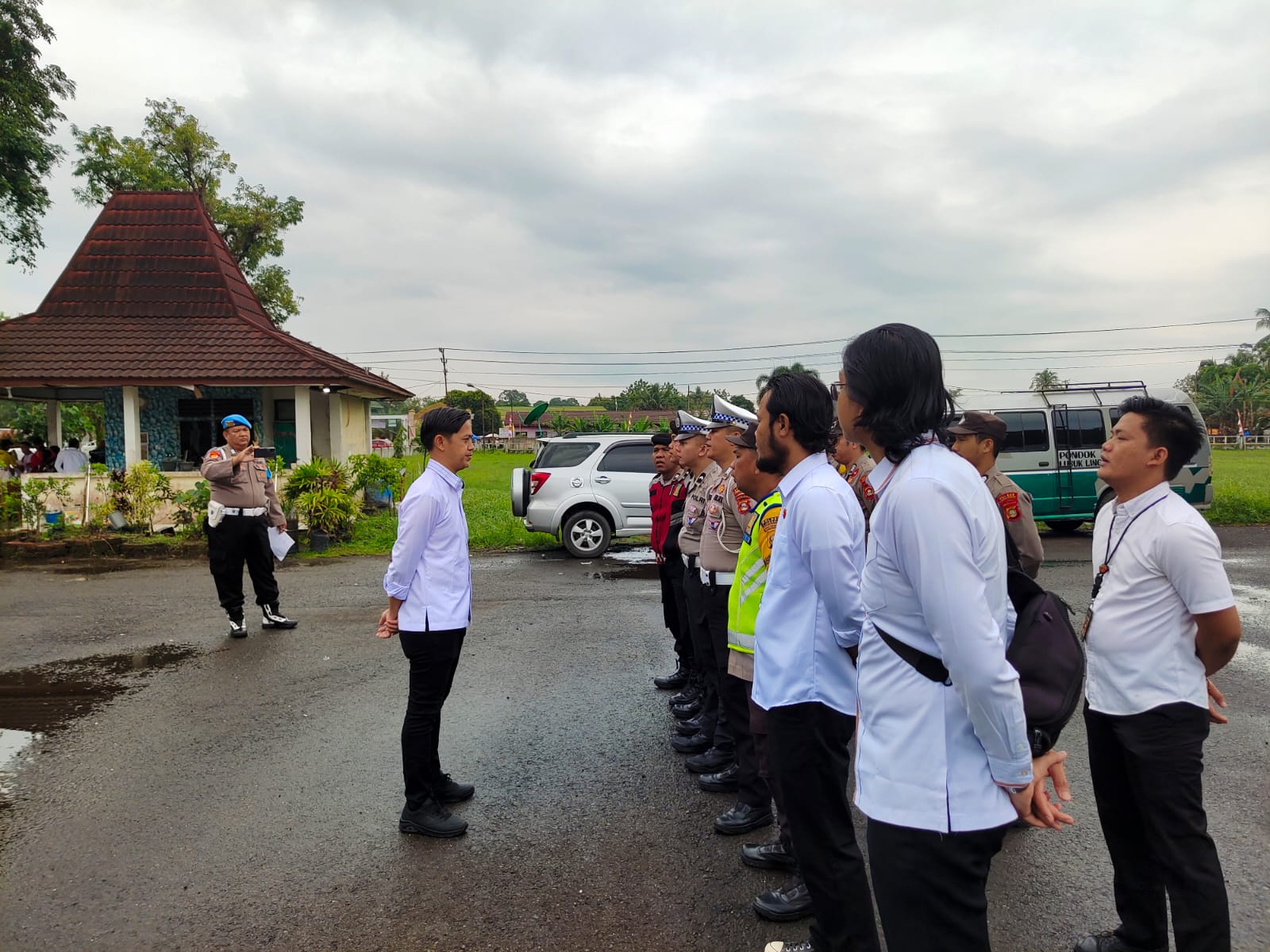 Kanit Pidsus Polres Lubuk Linggau Ipda M Dodi Rislan Pimpin Apel Pengamanan Rangkaian Hari Santri Nasional