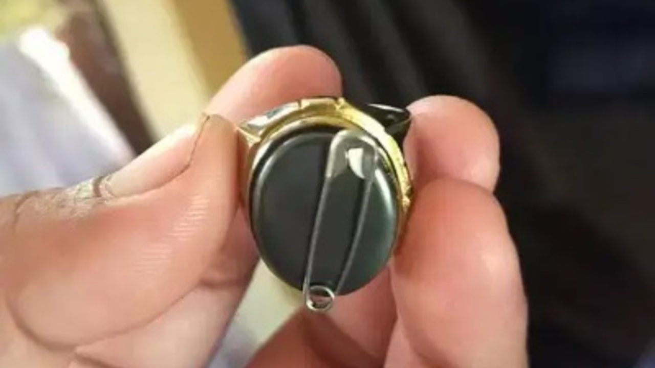 Rahasia Batu Badar Besi: Dari Penangkal Roh Halus Hingga Penyembuhan Energi Tubuh!