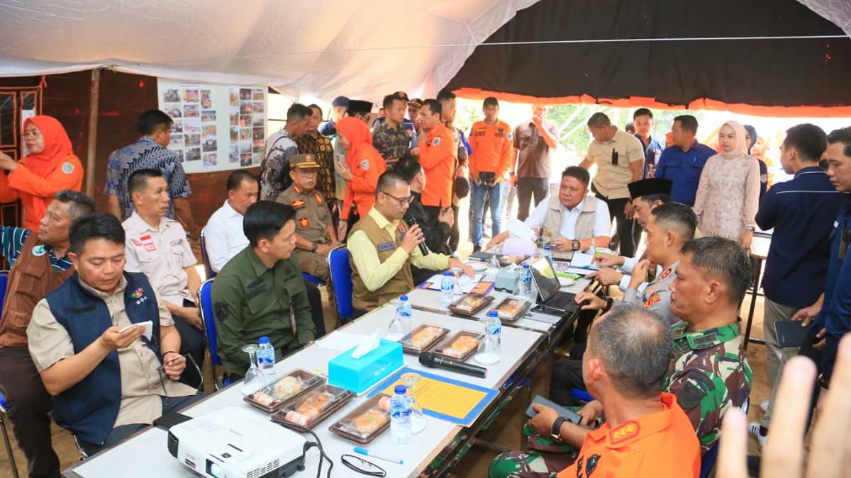 Kesiapsiagaan Gubernur Herman Deru Tinjau Satgas Karhutla OKU Selatan