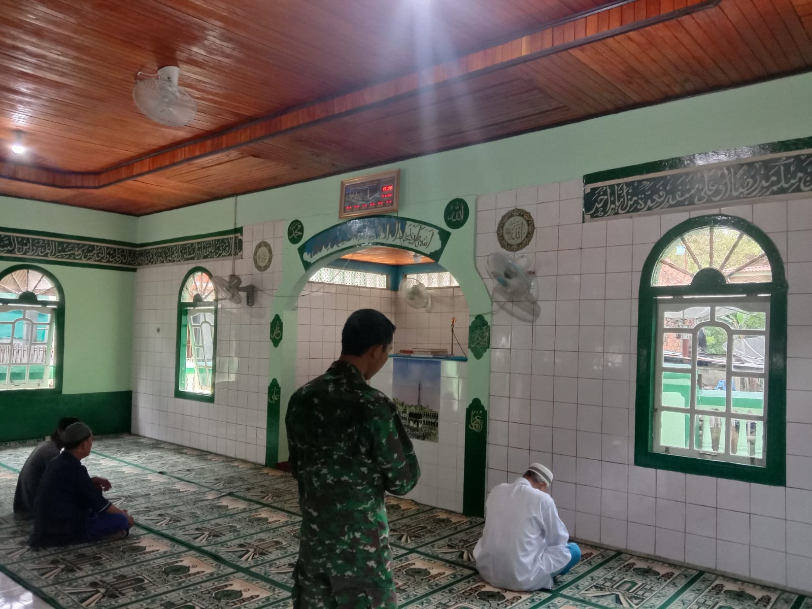 Panggilan Shalat, Personel TMMD ke 115 Tunaikan Kewajiban