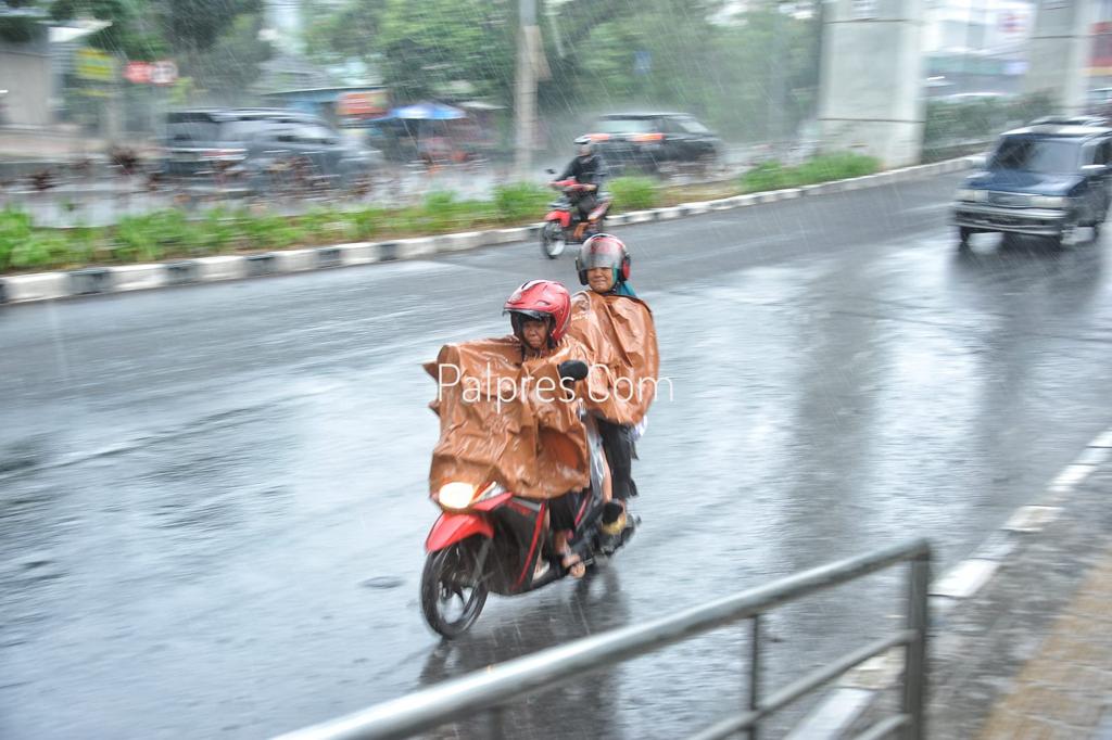 Peringatan Dini Hari Senin 1 Januari 2024: 3 Daerah di Sumatera Selatan Diprediksi Hujan Ringan di Siang Hari