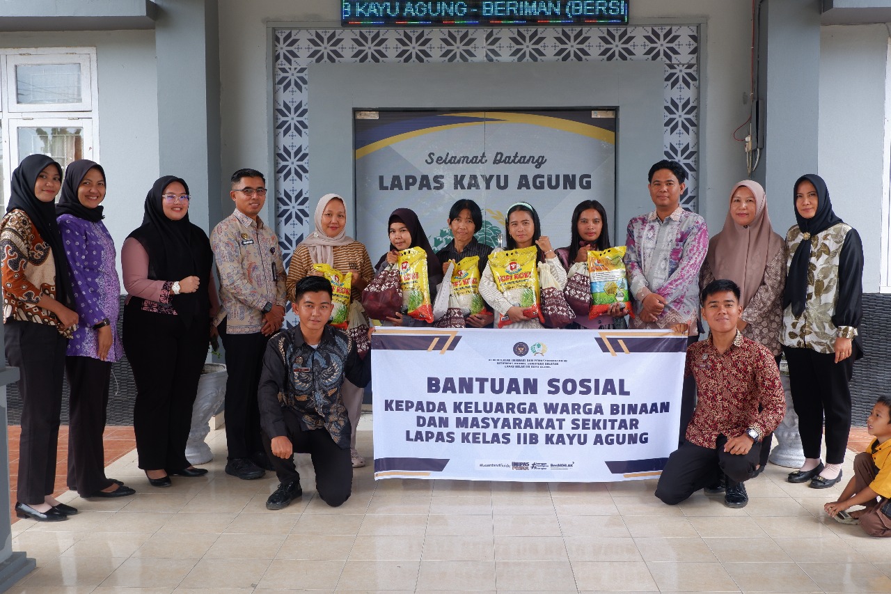 Lapas Kayuagung Berbagi, Keluarga Warga Binaan Dapat Bantuan Sembako