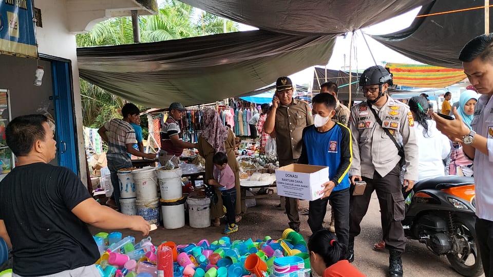 Kompak, Polsek Sanga Desa Bersama Camat Galang Dana Donasi Bagi Korban Gempa Cianjur