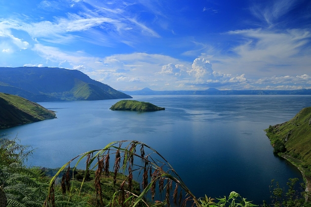 Asal Usul Terbentuknya Danau Toba, Menurut Legenda Masyarakat atau Sains?