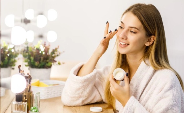 5 Rekomendasi Skincare Bikin Wajah Glowing dengan Budget Friendly