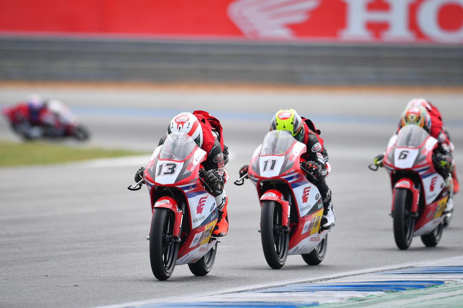 KEREN! Pebalap Astra Honda Badly Ayatullah Cetak Podium Perdana di Thailand Talent Cup 2024