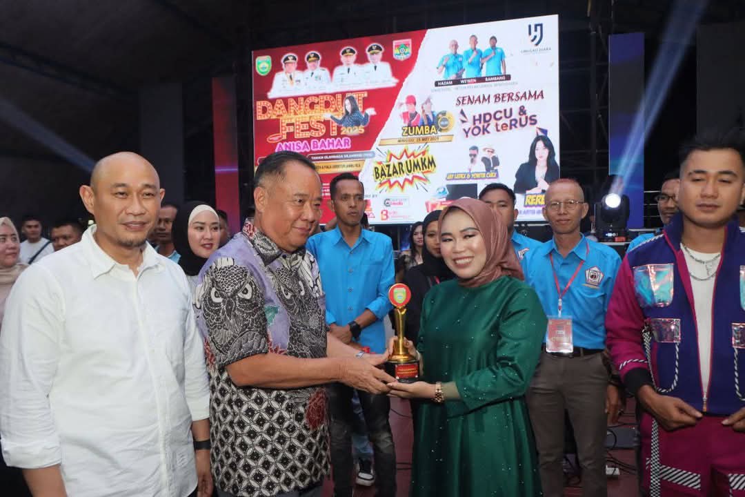 Wagub  Sumsel dan Wali Kota Lubuklinggau Hadiri Malam Puncak Dangdut Fest 2025 