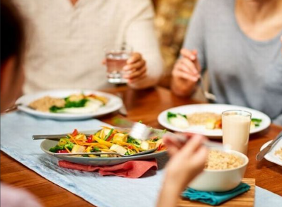  Baca Bismillah Sebelum Makan, Jika Lupa Efeknya Bahaya