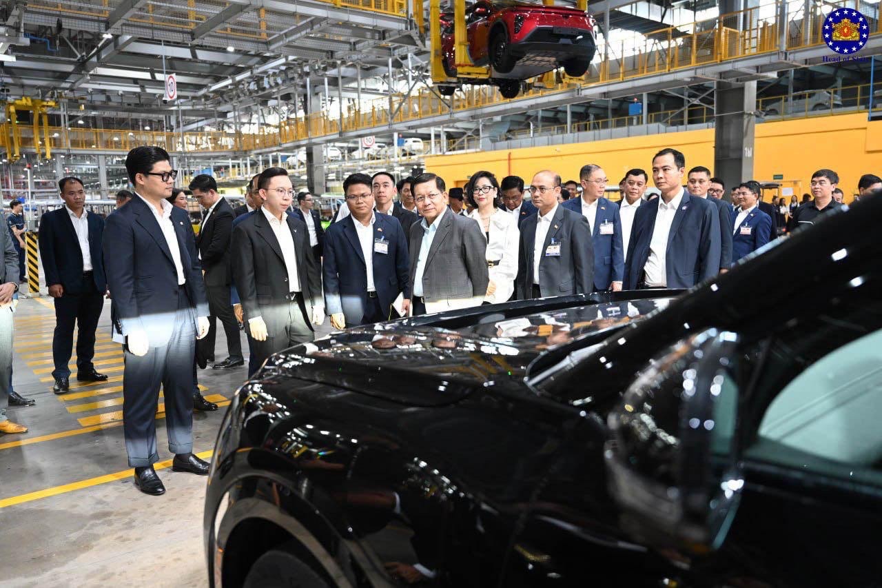 GEGER VIETNAM! Presiden Myanmar Melongo Lihat Pabrik VinFast, Mobil Listrik ASEAN Siap Guncang Dunia!