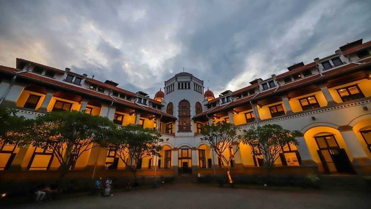 Cerita Seram Lawang Sewu di Semarang, Memiliki Gua Rahasia Bawah Tanah Misterius