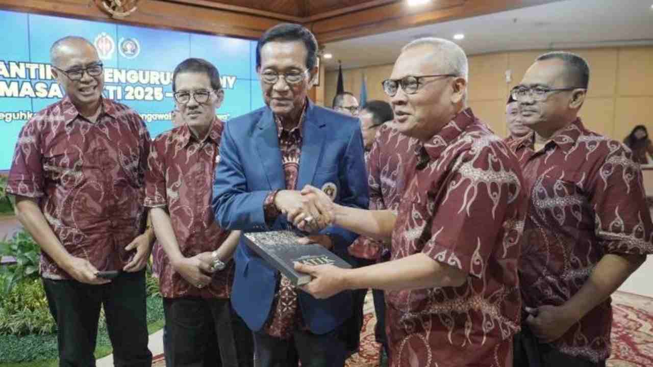 Dukung Putusan MK agar Kriminalisasi Wartawan Dihentikan, Ketum DePA-RI Tegaskan Ini