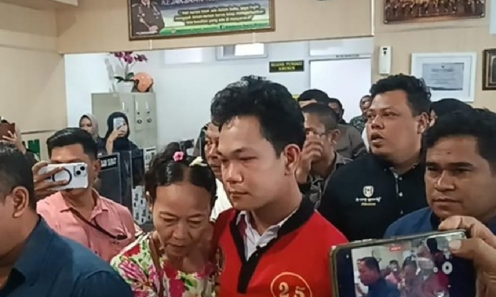 Resmi Ditahan Agus Buntung Menangis Histeris Saat Dibawa Ke Lapas, Begini Ceritanya 