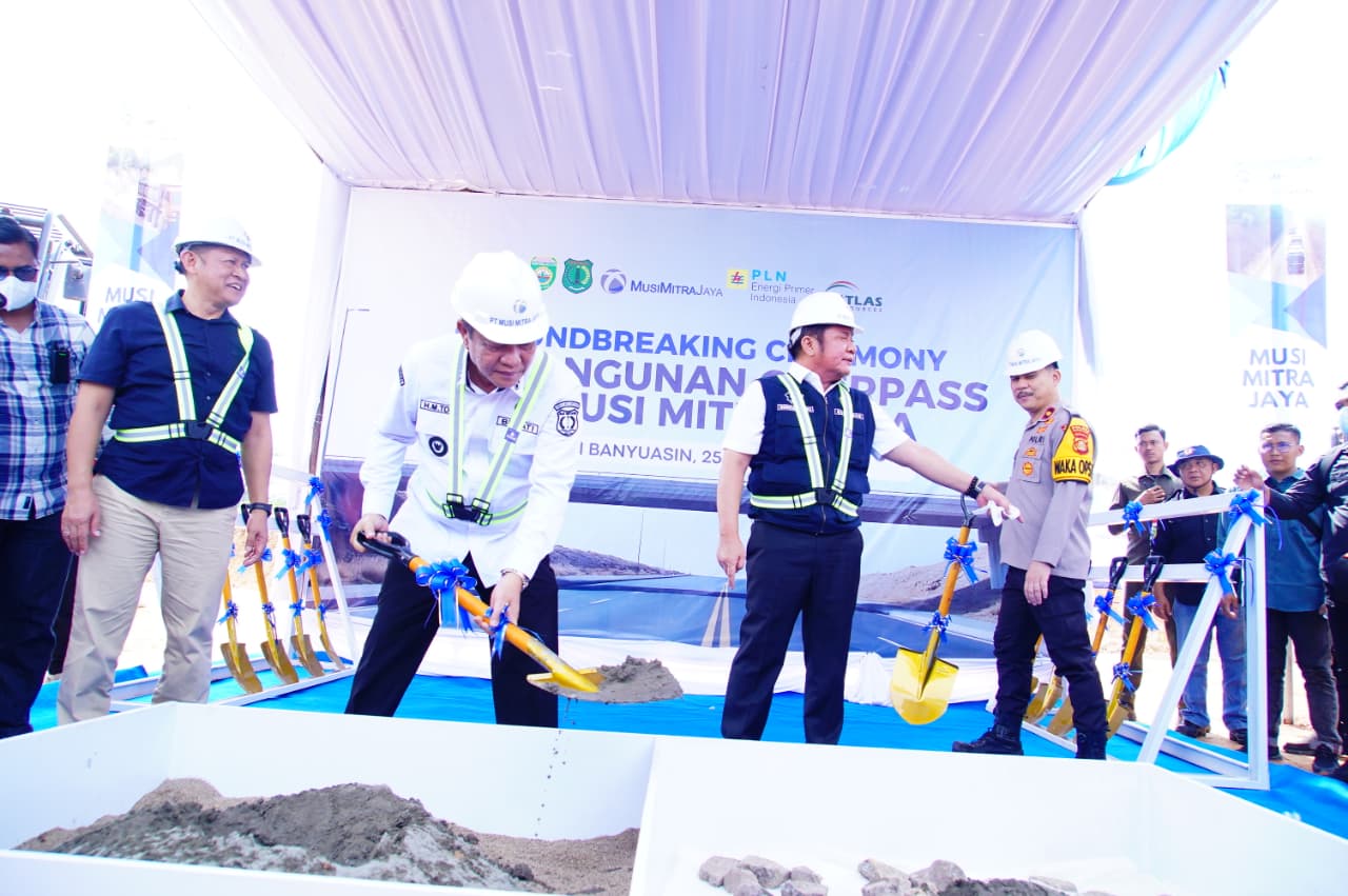 Bupati Muba Lakukan Langkah Nyata Atasi Debu dan Macet di Kecamatan Bayung Lencir