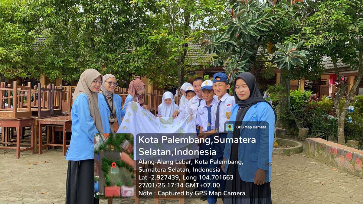 Mahasiswa KKN Rekognisi UIN Rafah Kenalkan Ecoprint di SMP Negeri 54 Palembang