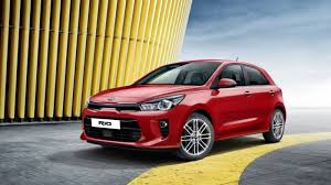 7 Rekomendasi Mobil dengan Sunroof, Harga Bersahabat, Desain dan Interior Mewah!