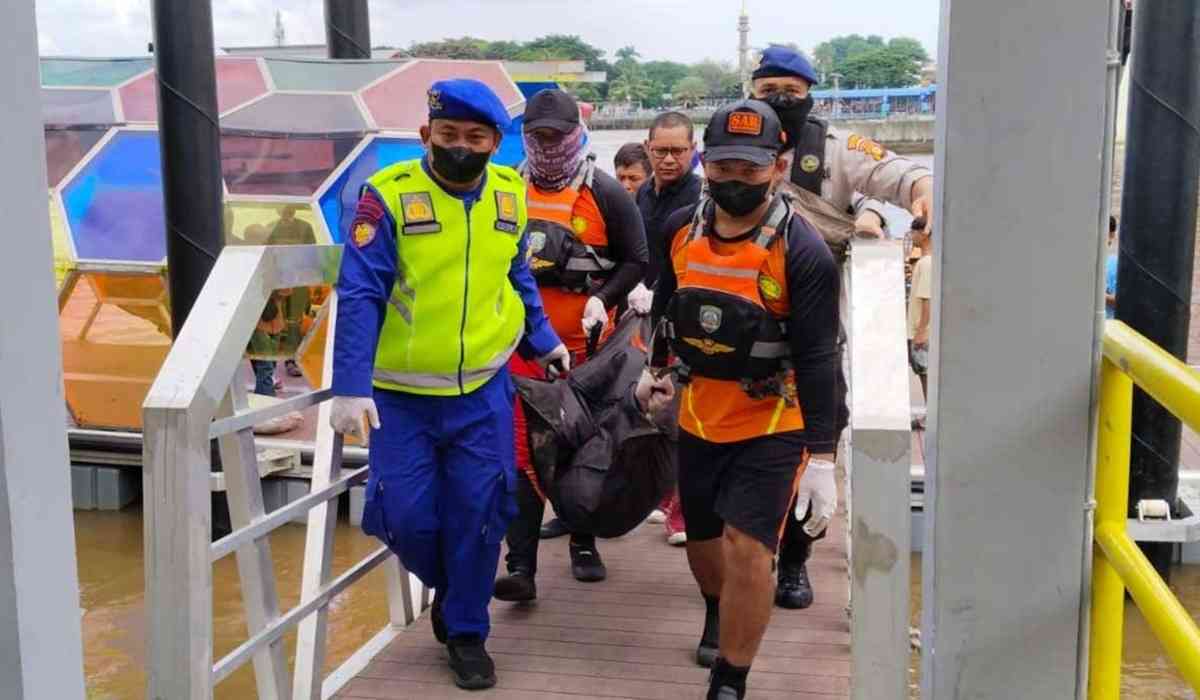 Jasad ABK Korban Kapal Jukung Terbakar Ditemukan Tim SAR Gabungan