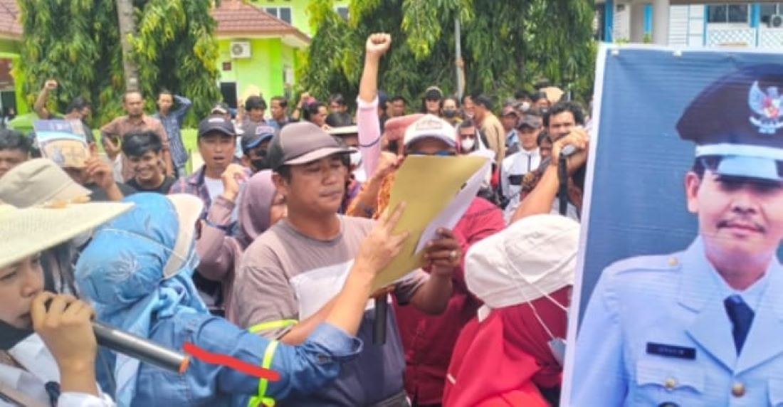 Terbukti Bersalah Gunakan Ijazah Palsu, Warga Pematang Panggang Minta Kades Dibebaskan dari Jeratan Hukum