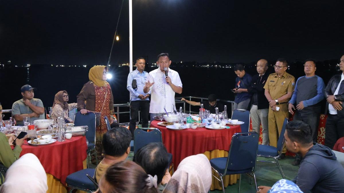 Salurkan 2.600 Box Nasi Gratis, Pj Wali Kota Palembang Apresiasi Tim Rantang