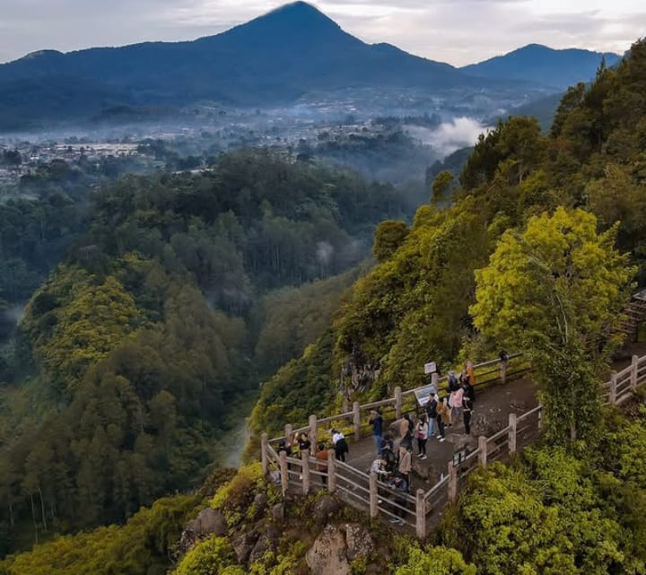 4 Rekomendasi Tempat Wisata di Bandung Untuk Liburan NATARU Nanti, Romantis dan Bikin Hati Tenang