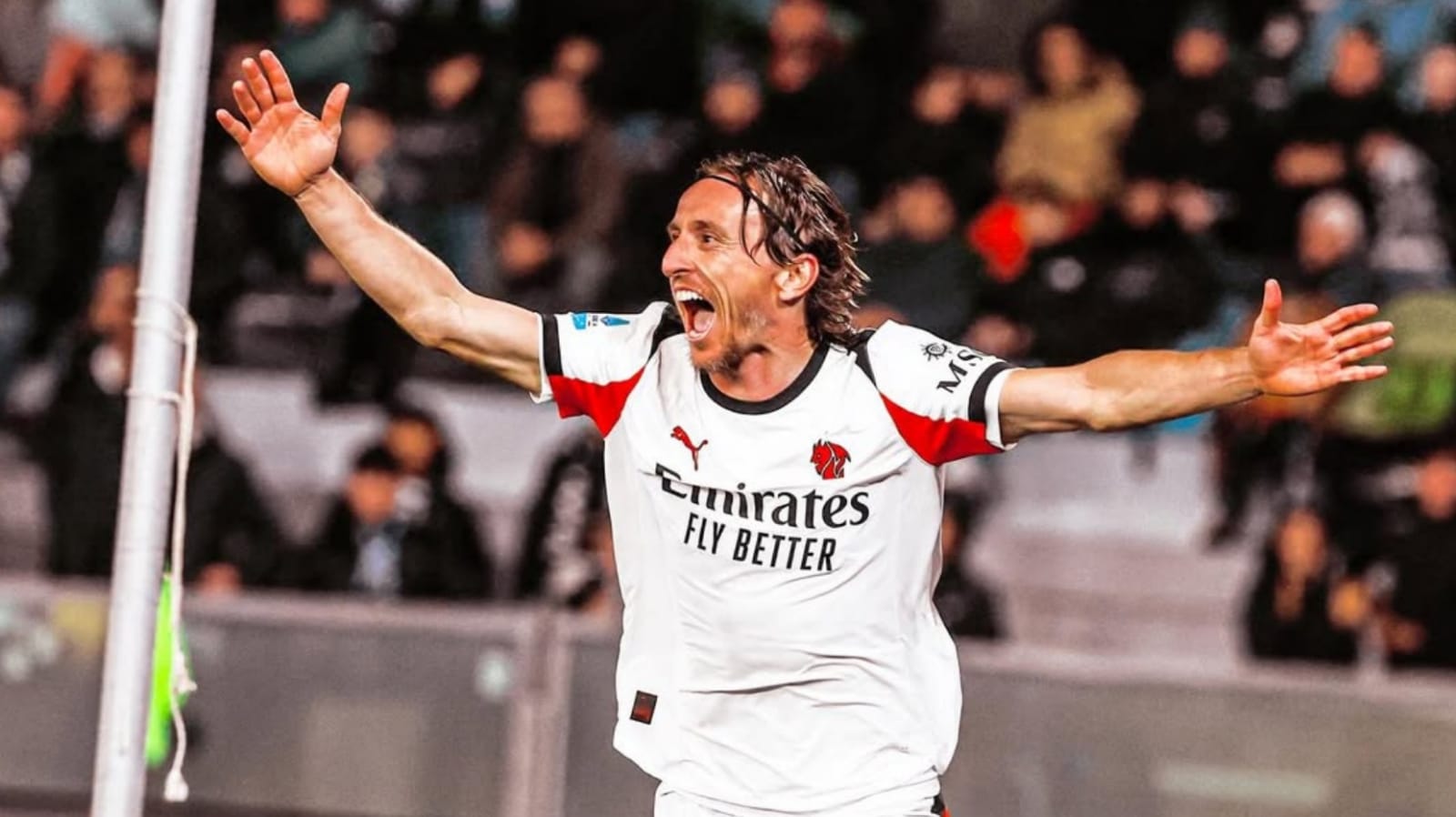 Pisa 1-2 AC Milan: Gol Penting Modric Selamatkan Muka Fullkrug dari Kegagalan Penalti