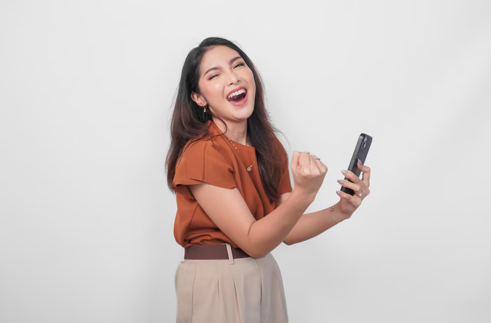 Scroll Video Pendek Sambil Rebahan Dibayar Saldo DANA Rp500.000, Kamu Tertarik?