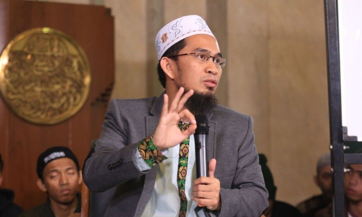 Zikir Anti Miskin Agar Rejeki Berlimpah, Ustadz Adi Hidayat Ajarkan Zikir Ini, Segera Amalkan!