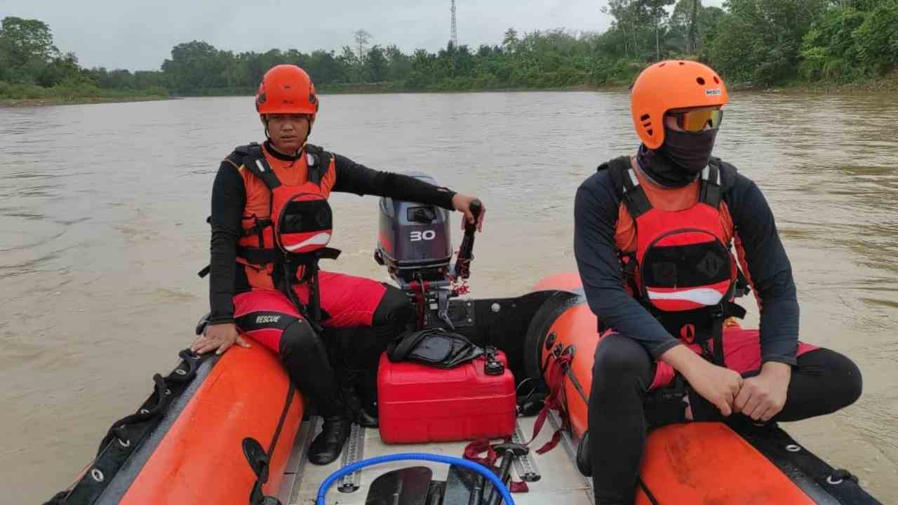 Tragis! Bocah 11 Tahun Terseret Arus Sungai Rawas, Tim SAR Berpacu dengan Waktu