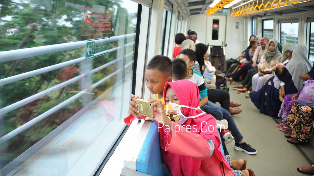 Hore! Warga Palembang Bisa Naik LRT Gratis 17 Juni 2023