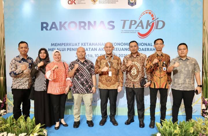 Wali Kota Lubuk Linggau H Rachmat Hidayat Hadiri Rakornas TPAKD 2025