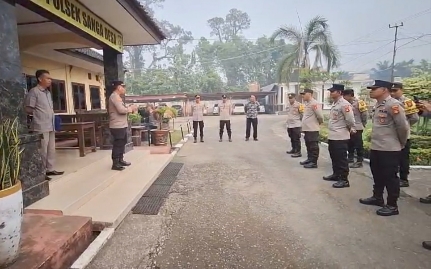 Kapolsek Sanga Desa Ajak Personel Dukung Program Kapolri yang Baru