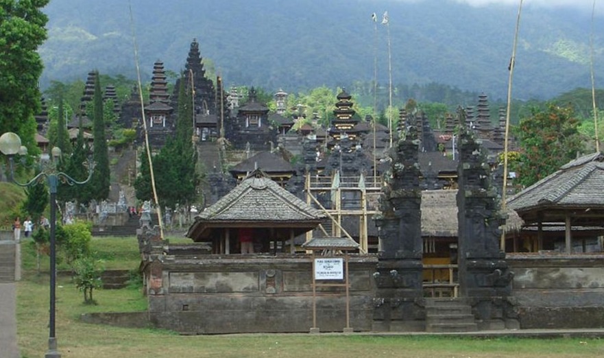 Mengapa Tak Ada Gedung Pencakar Langit di Bali? Ini Jawabannya