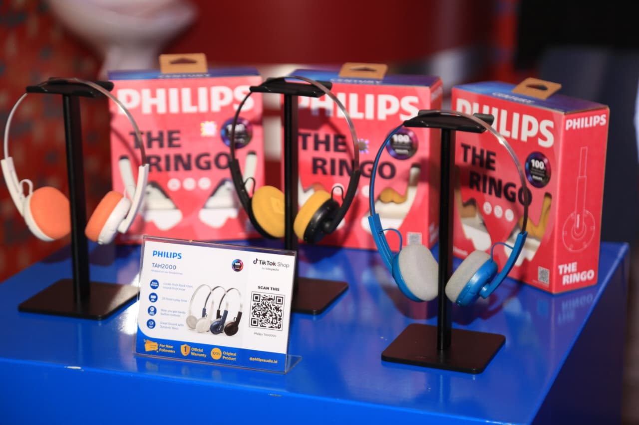 Rayakan 100 Tahun Inovasi Audio, Philips Audio Luncurkan Headphone Retro 'The Ringo'