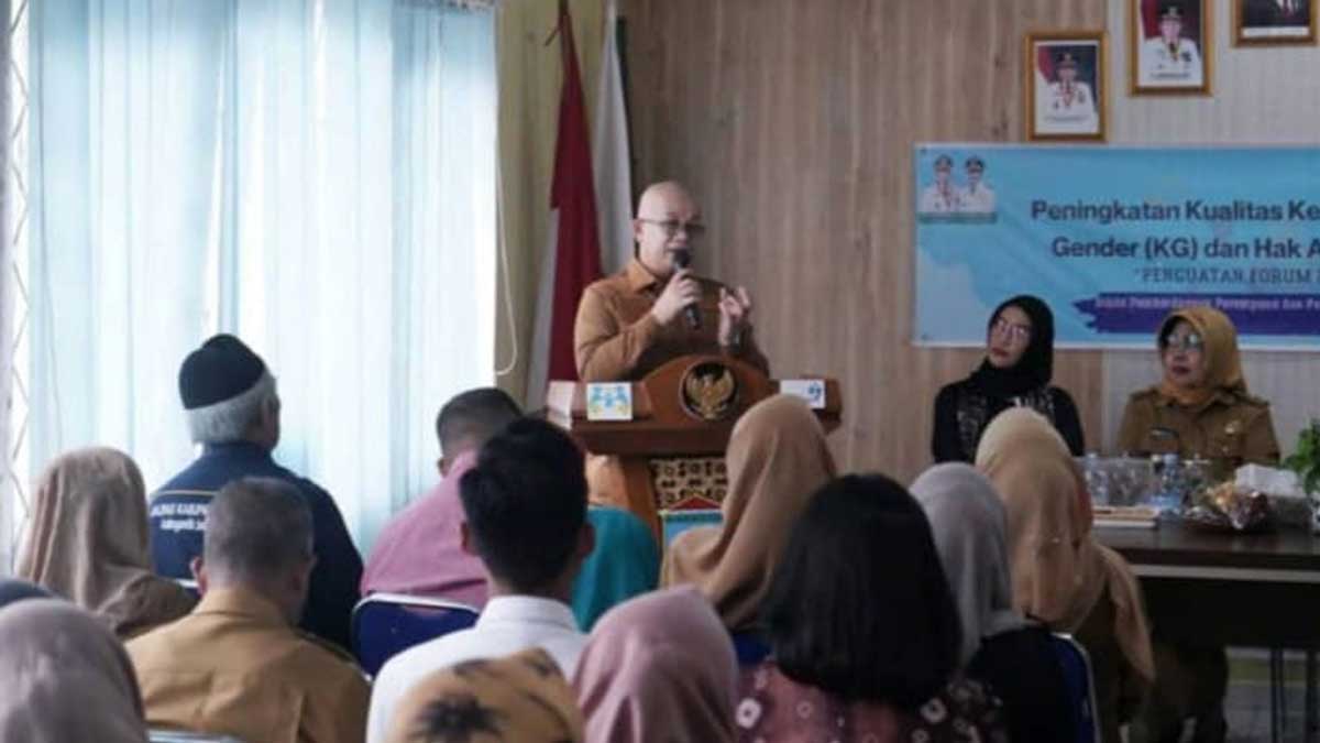 Sekda Muhsin Hadiri Kegiatan Penguatan Forum Perempuan Kepala Keluarga