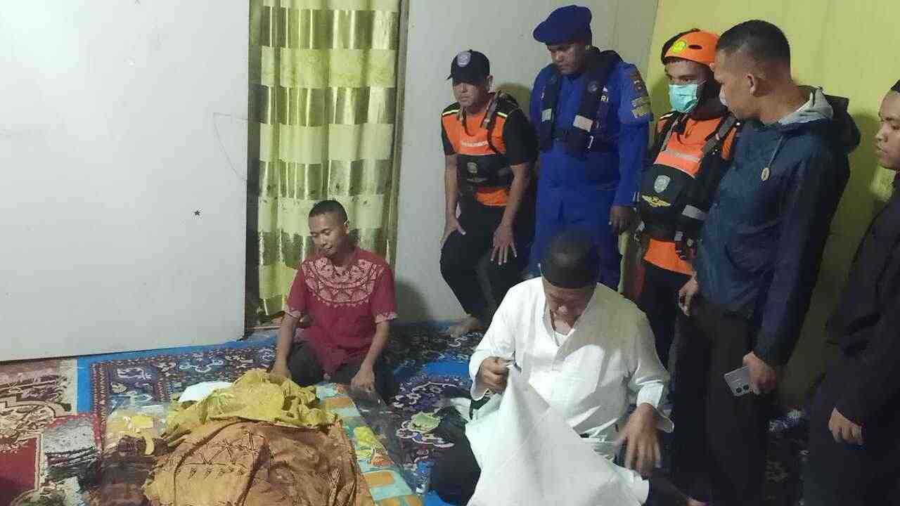 Miris! Tenggelam di Sungai Musi, Warga Gandus Ditemukan Tersangkut Eceng Gondok