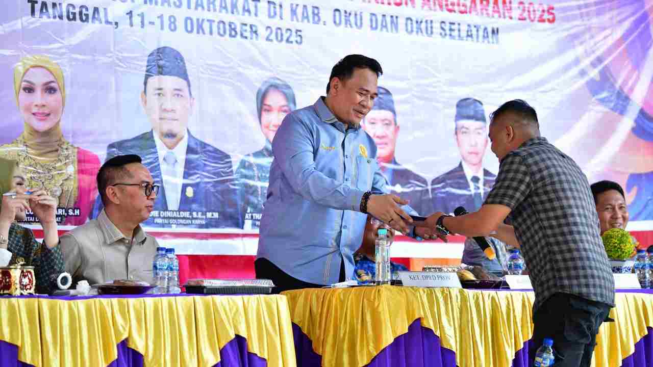 Curhat Ke Dapil V, Warga OKU Minta Naikkan Harga Karet dan Turunkan Harga Sembako