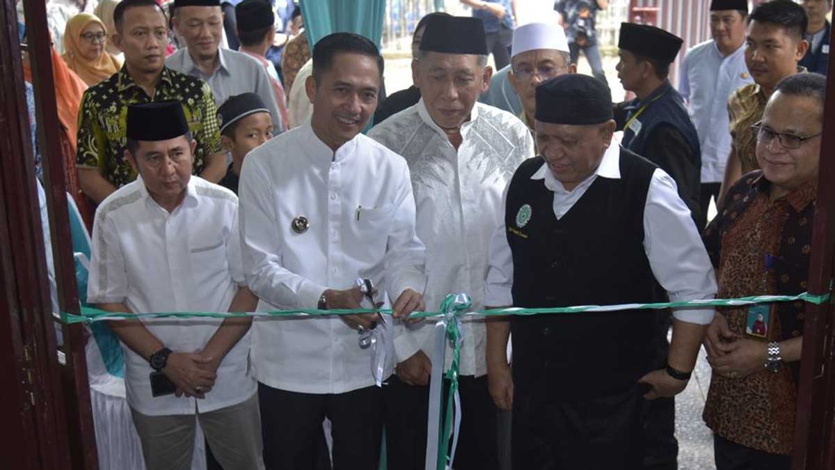 Resmikan Rumah Quran Yayasan Wong Kito, Ratu Dewa Sumbang Rp30 Juta dari Kocek Pribadi