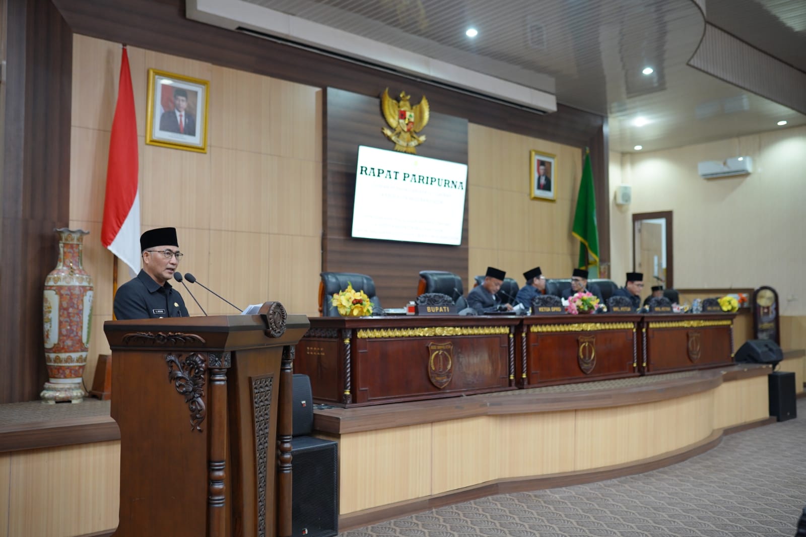 Pj Bupati Apriyadi Sampaikan  RAPBD Perubahan Tahun Anggaran 2022