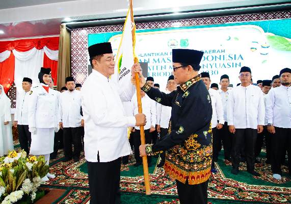 Hari Santri Nasional di Muba Berlangsung Meriah, Bupati Toha Kukuhkan Pengurus DMI