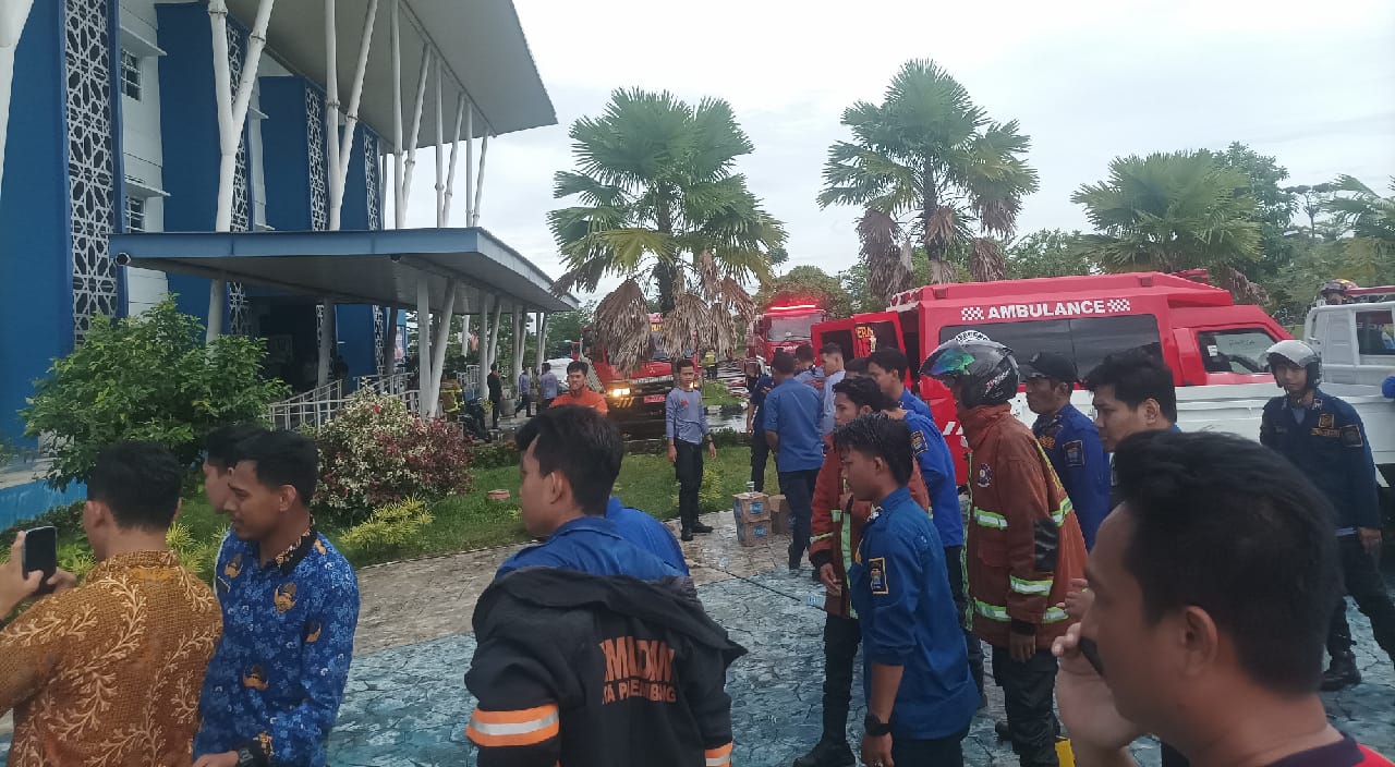 Fakultas Psikologi UIN Raden Fatah Berasap, Diduga Karena Konsleting Listrik