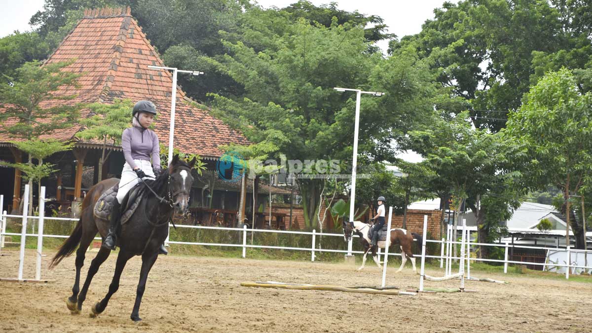 Satu-satunya di Palembang! Sensasi Berkuda dan Nongkrong Estetik di Bale Lazara