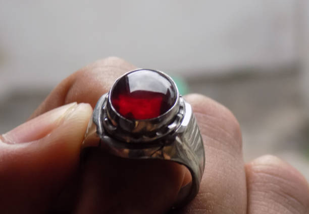 Menggali Kekuatan Gaib 3 Batu Akik Indonesia, Benarkah Mitos?