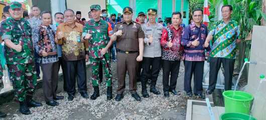 KSAD Jenderal Dudung Resmikan Program TMMD Manunggal Air Di Desa Ulak Bandung Muara Enim