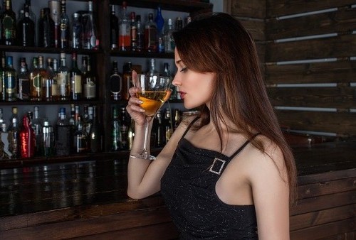 Stok Alkohol di Rusia Menipis, Pakar TI: Situasi Bir Sangat Suram
