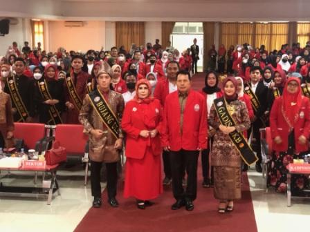 UKB Palembang Berikan Pembekalan Mahasiswa KKN, Sosok Pemimpin Daerah ini Yang Dihadirkan